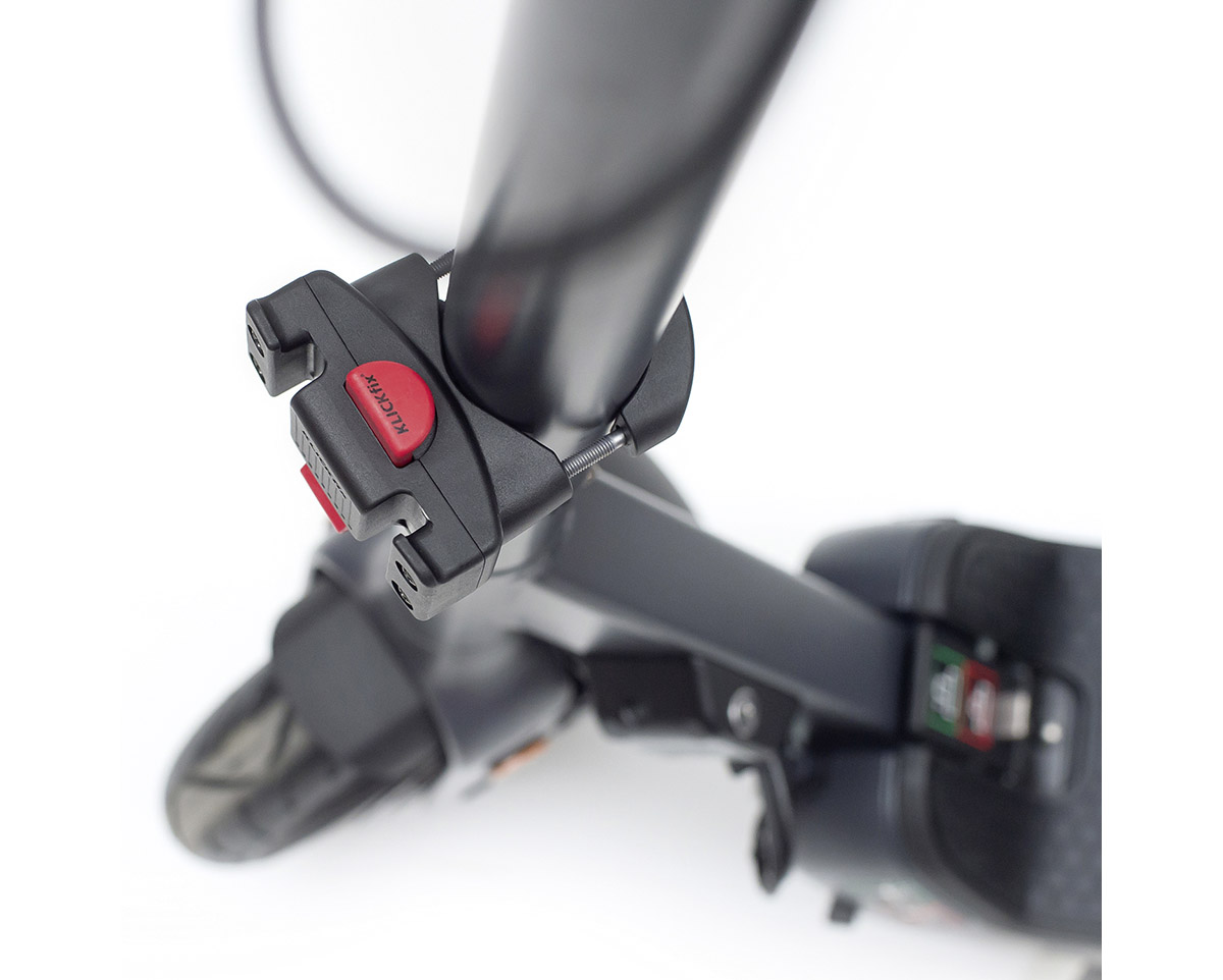 Fixation de panier avant/sacoche de selle CADDY OVERSIZE Noir/Rouge